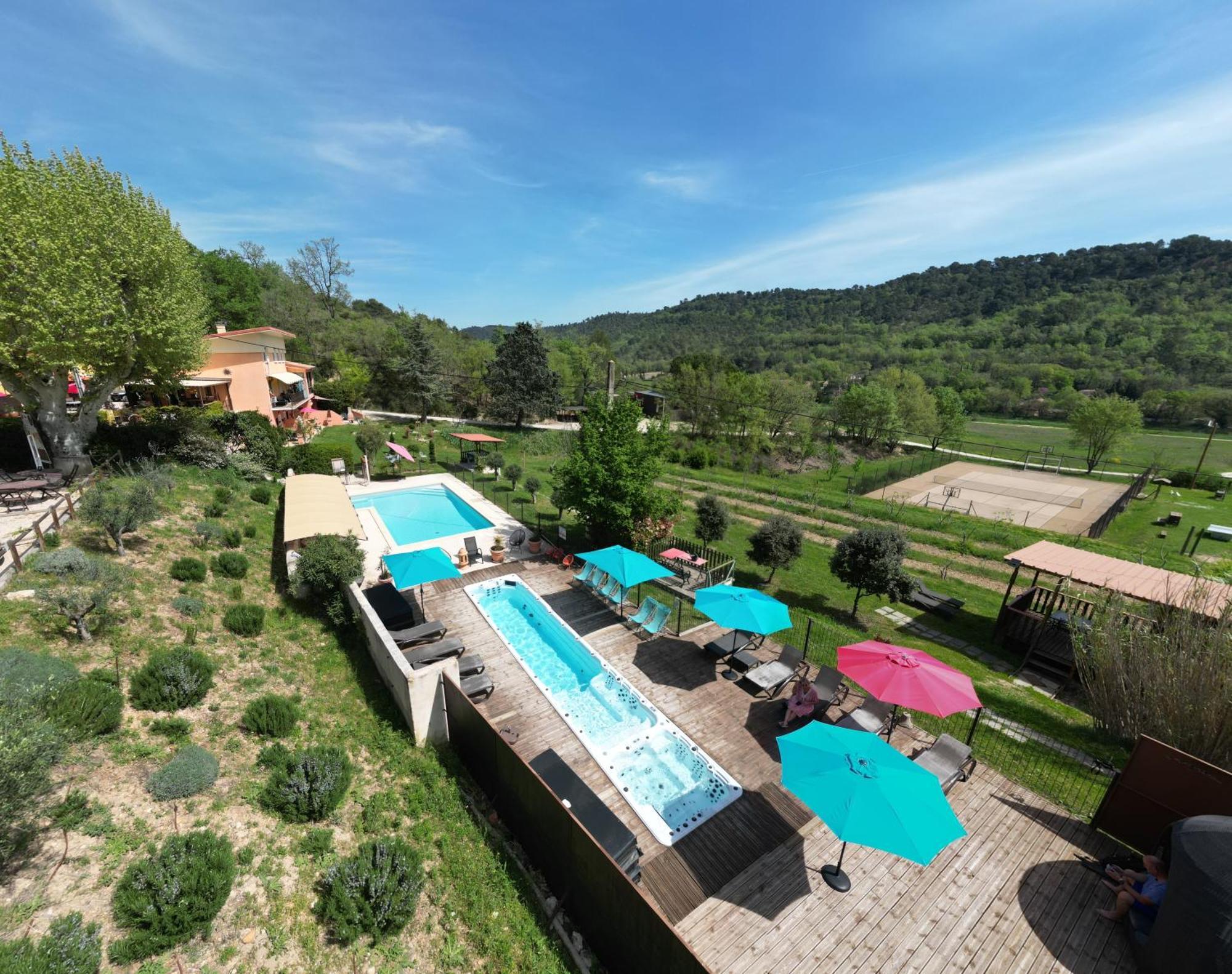 L'Oustaou Du Luberon Et Spa Villelaure Exterior foto